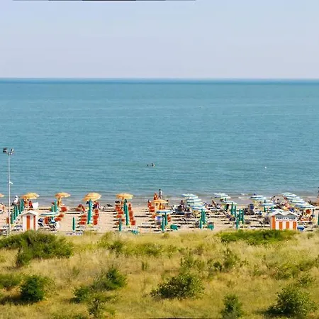 Hotel Bertha Fronte Mare 3*