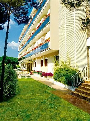 Hotell Bertha Fronte Mare 3*